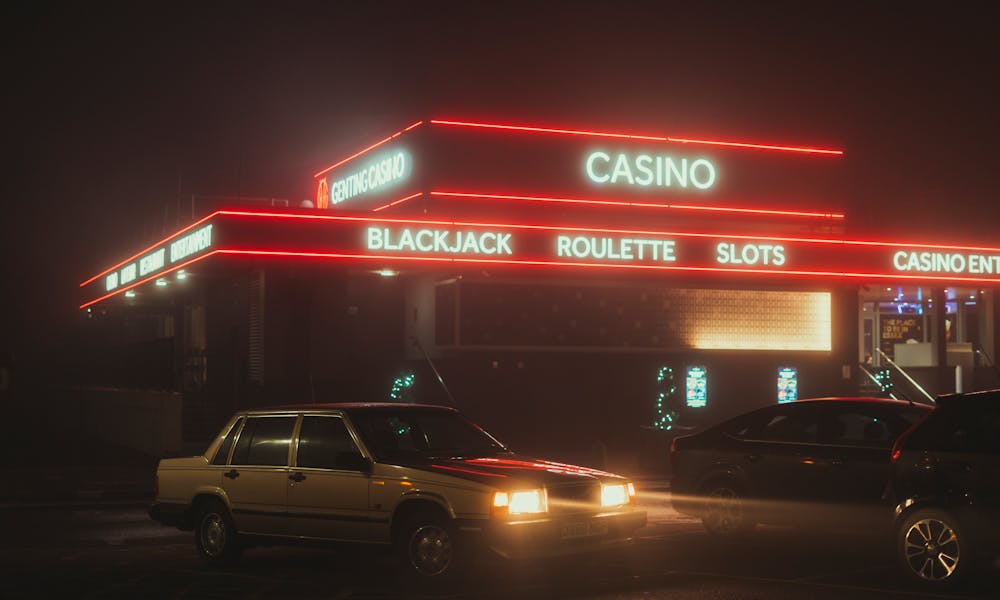 Letreiro de neon de casino — análise individual de operadores europeus testados em Portugal